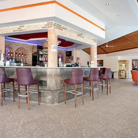 Paradise Zante 3 *